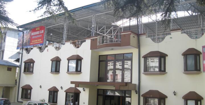 Treebo Trend Mussoorie Club Hotel Dehradún Kültér fotó