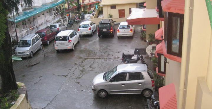 Treebo Trend Mussoorie Club Hotel Dehradún Kültér fotó