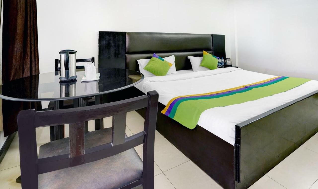 Treebo Trend Mussoorie Club Hotel Dehradún Kültér fotó
