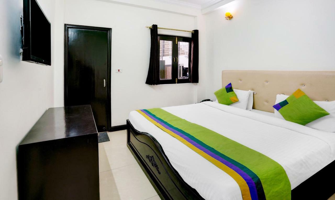 Treebo Trend Mussoorie Club Hotel Dehradún Kültér fotó