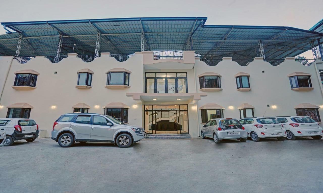 Treebo Trend Mussoorie Club Hotel Dehradún Kültér fotó